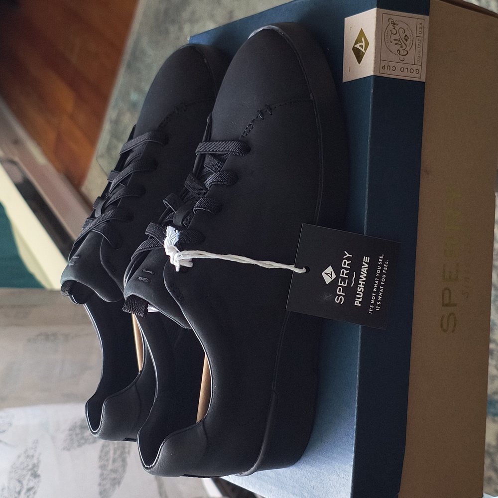 Sperry Gold Men's Black Sneakers